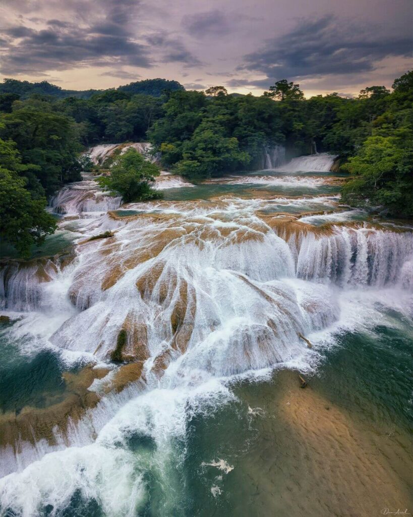 agua-azul-waterfalls-mexico_l